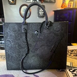 Betsey Johnson Skull Purse 2024 season